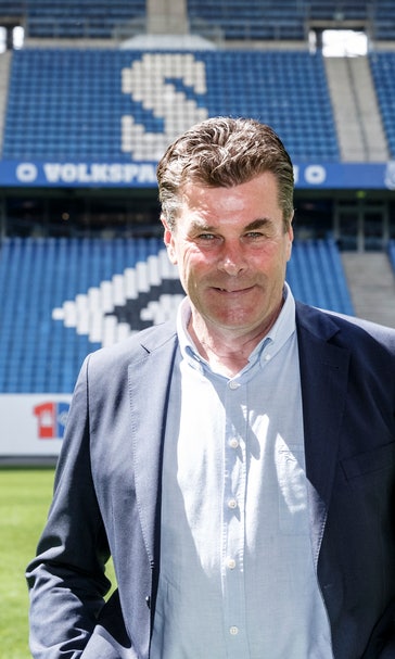 After botched promotion, Hecking is Hamburg's latest coach